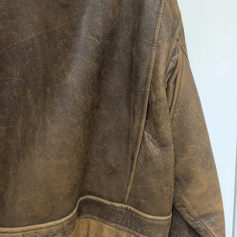 Men's Leathertown '88 Distressed Brown Leather Bomber Jacket Size L/42 - Picture 9 of 16